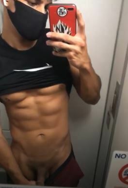 Sepanta Arya (hunksep) in bathroom on the plane